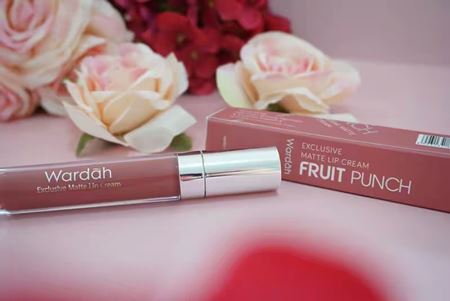 Review Wardah Esklusif Matte Lip Cream No. 13 Fruity Punch 