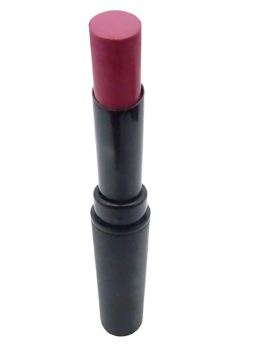 Make Over Ultra Hi-Matte Lipstik No. 002 merek dan seri lipstik warna soft pink