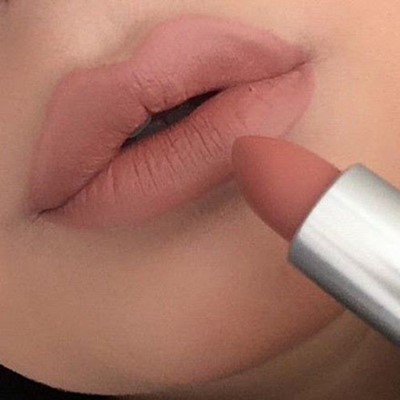 Warna Lipstik untuk Bibir Tebal adalah Nude